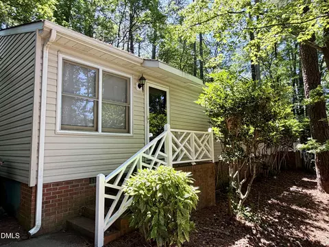 841 Barringer Dr, Raleigh, NC 27606