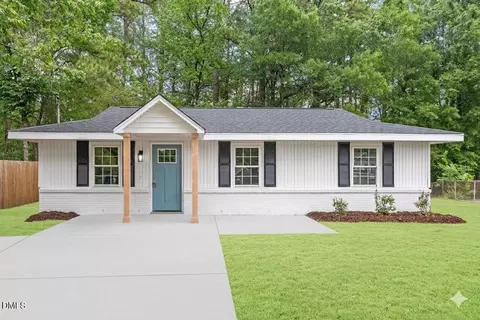 609 Juno Ct, Raleigh, NC 27610