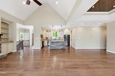 Living - 601 Estate Rd, Semora, NC 27343 photo 2 of 8