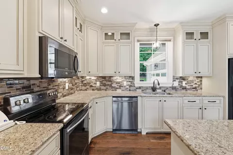 Kitchen - 601 Estate Rd, Semora, NC 27343 photo 4 of 4