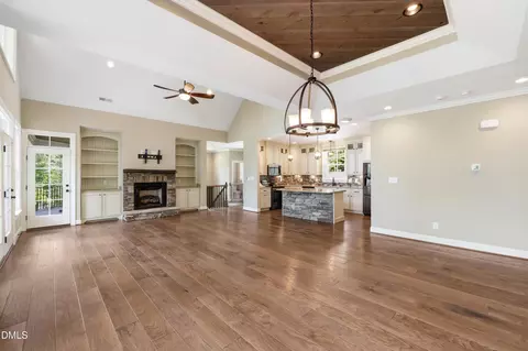 Living - 601 Estate Rd, Semora, NC 27343 photo 3 of 8