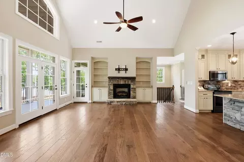 Living - 601 Estate Rd, Semora, NC 27343 photo 4 of 8