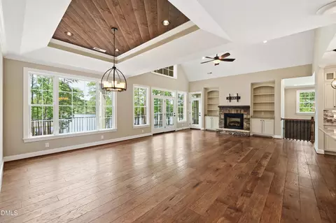 Living - 601 Estate Rd, Semora, NC 27343 photo 5 of 8