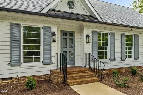 801 Glen Eden Dr, Raleigh, NC 27612