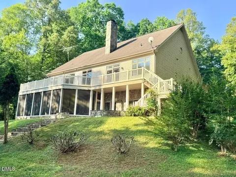 81 Beaver Crossing Rd, Roxboro, NC 27574