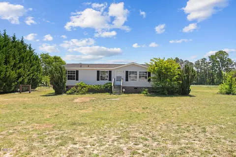 160 Water Hills Ln, Carthage, NC 28327