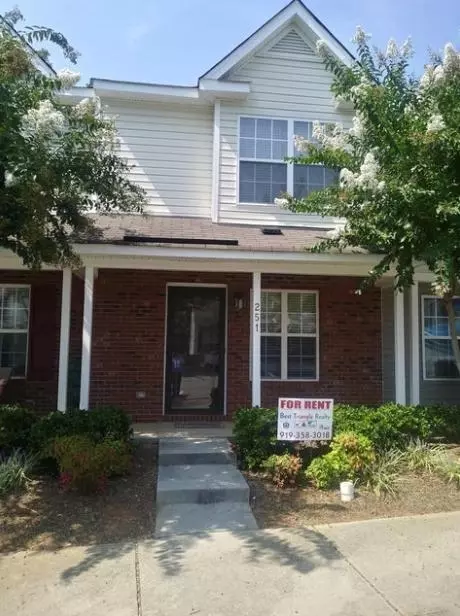 251 Malamute Ln, Greensboro, NC 27407