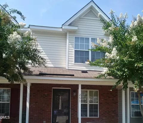 251 Malamute Ln, Greensboro, NC 27407
