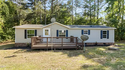 1429 Country Pond Ln, Willow Spring, NC 27592