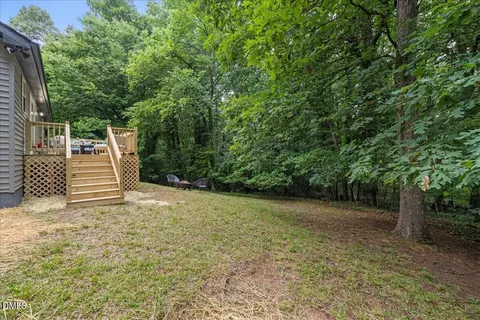 Exterior - 701 E Lavender Ave, Durham, NC 27704 photo 9 of 10