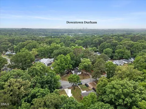 View/Area - 701 E Lavender Ave, Durham, NC 27704 photo 3 of 4