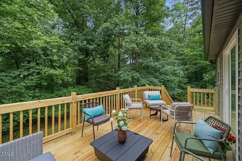 Exterior - 701 E Lavender Ave, Durham, NC 27704 photo 6 of 10