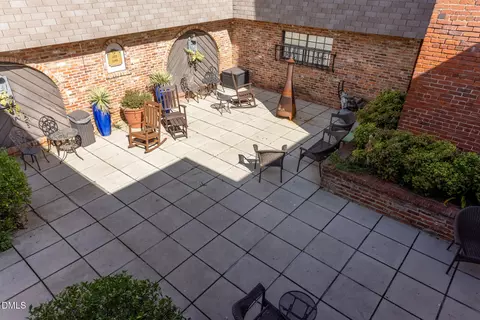 Exterior - 807 W Trinity Ave #252, Durham, NC 27701 photo 4 of 10