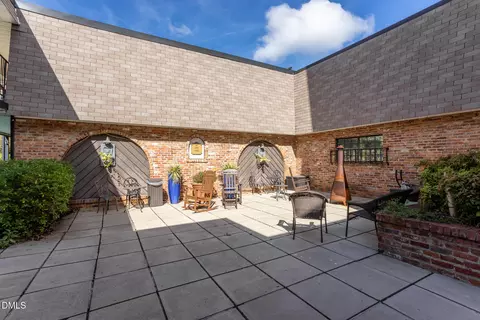 Exterior - 807 W Trinity Ave #252, Durham, NC 27701 photo 5 of 10