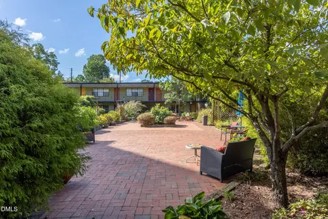 Exterior - 807 W Trinity Ave #252, Durham, NC 27701 photo 8 of 10