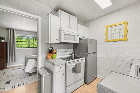 Kitchen - 807 W Trinity Ave #252, Durham, NC 27701 photo 1 of 3