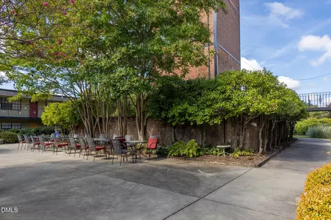 Exterior - 807 W Trinity Ave #252, Durham, NC 27701 photo 6 of 10