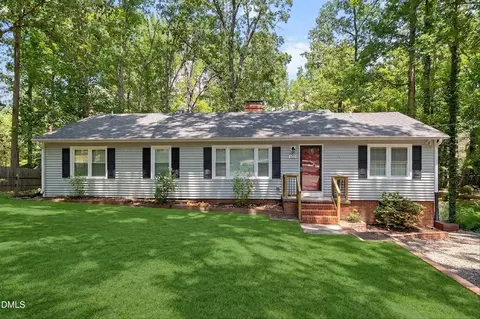 103 Nottingham Ln, Chapel Hill, NC 27517
