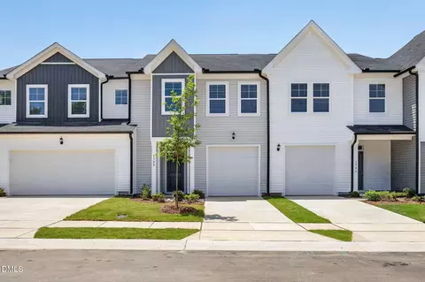 3308 Bailey Lake Dr, Fuquay Varina, NC 27526