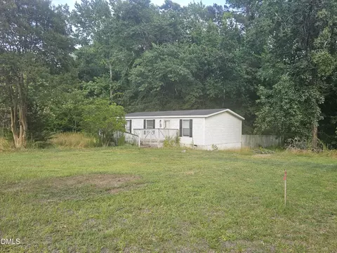 8187 Cleveland #B, Clayton, NC 27520