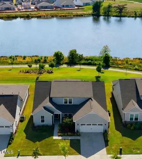 185 Whirlaway St, Clayton, NC 27520