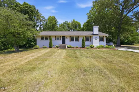 1103 Greenwood Dr, Burlington, NC 27217