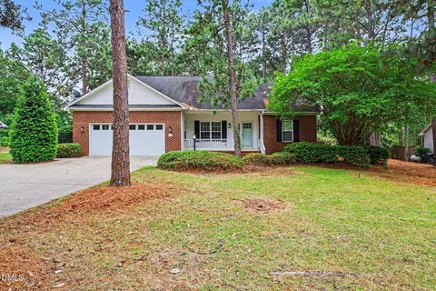 103 Michael Ln, Aberdeen, NC 28315