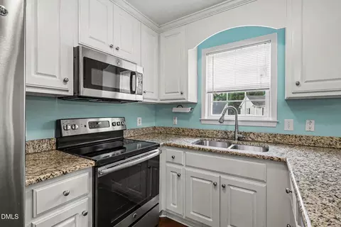 Kitchen - 92 Balsawood Ct, Willow Spring, NC 27592 photo 3 of 3