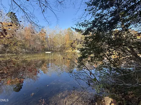 531 Pointe Mayo Dr, Roxboro, NC 27574 photo 2
