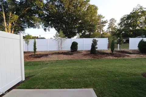 Exterior - 5026 Silver Brook Rd, Durham, NC 27703 photo 2 of 2
