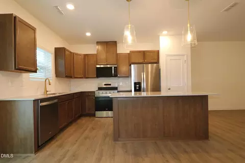 Kitchen - 5026 Silver Brook Rd, Durham, NC 27703 photo 4 of 8