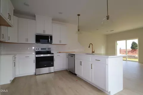 Kitchen - 5100 Silver Brook Rd, Durham, NC 27703 photo 2 of 4