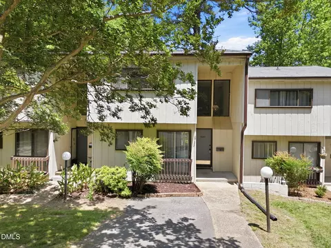 5043 Tall Pines Ct, Raleigh, NC 27609