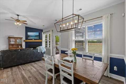 Dining - 5844 Brogden Rd, Smithfield, NC 27577 photo 2 of 2
