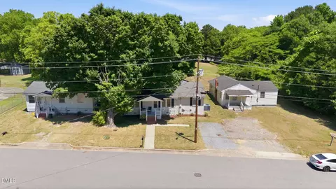View/Area - 607 E Holmes St, Benson, NC 27504 photo 3 of 6