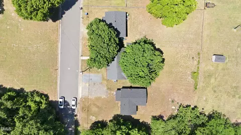 View/Area - 607 E Holmes St, Benson, NC 27504 photo 5 of 6