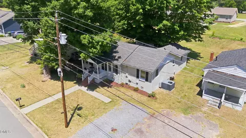 View/Area - 607 E Holmes St, Benson, NC 27504 photo 2 of 6
