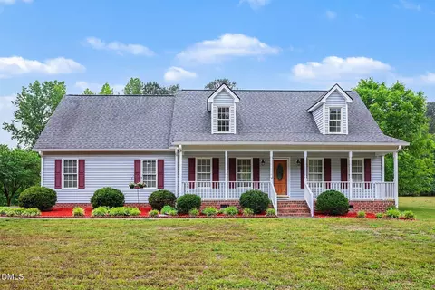 100 Linnett Ct, Youngsville, NC 27596