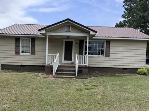 803 Antioch Church Rd, Dunn, NC 28334