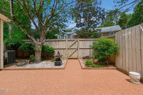 3128 Westbury, Raleigh, NC 27607