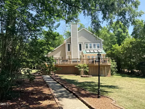 73 Piney Ln, Leasburg, NC 27291