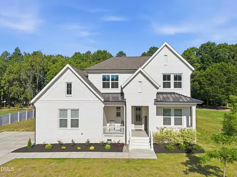 230 Scotland Dr, Youngsville, NC 27596