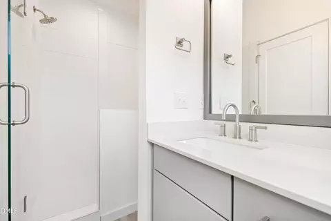 Bath - 425 Eugene St, Durham, NC 27701 photo 2 of 5