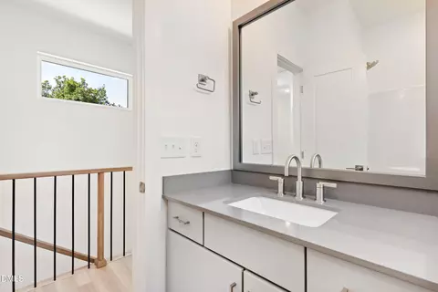 Bath - 425 Eugene St, Durham, NC 27701 photo 4 of 5