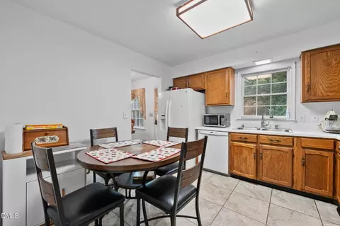 Dining - 243 Craddock St, Boydton, VA 23917 photo 3 of 3