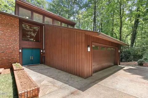 1429 Arboretum Dr, Chapel Hill, NC 27517