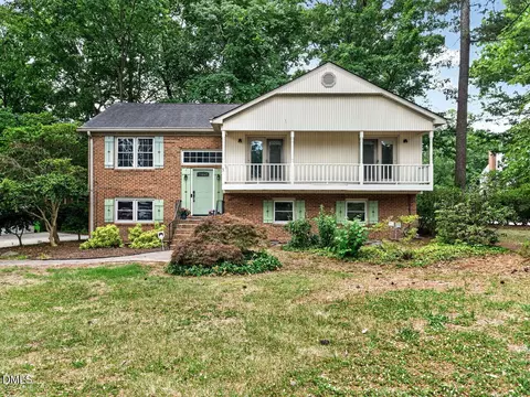1514 Boxwood Ln, Apex, NC 27502