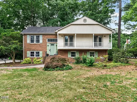 1514 Boxwood Ln, Apex, NC 27502
