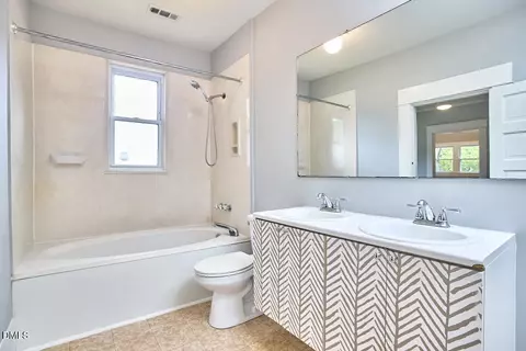 Bath - 1401 Watts St, Durham, NC 27701 photo 2 of 2