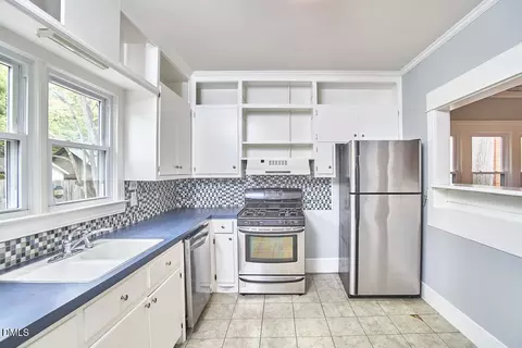 Kitchen - 1401 Watts St, Durham, NC 27701 photo 2 of 3